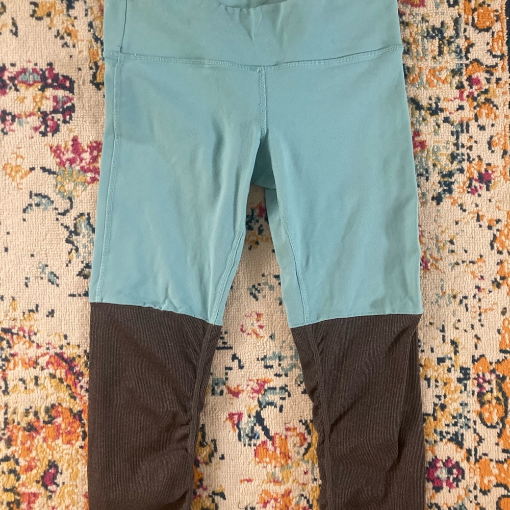 Alo Goddess Leggings